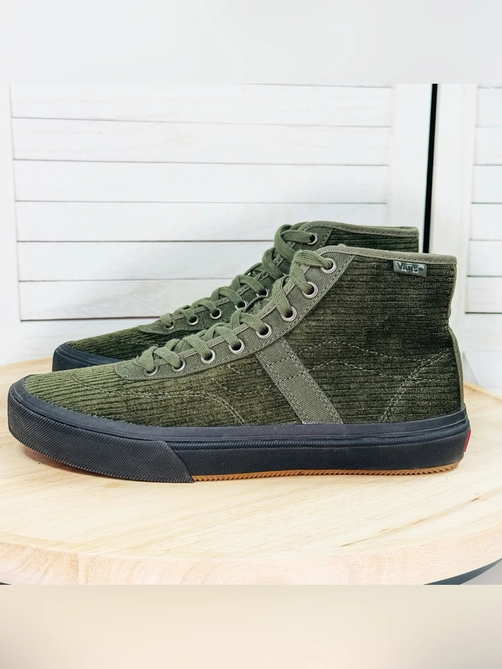 Vans crockett high